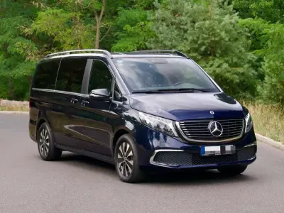 Gebraucht Mercedes EQV300 Avantgarde 150 kW (204 PS) 2021 Blau Van / Kleinbus