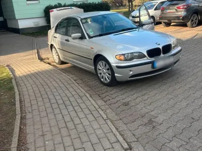 Usata BMW 318 143 CV (105 kW) 2003 Argento Berlina