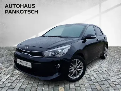 Gebraucht Kia Rio DREAM-TEAM Edition 99 PS (72 kW) 2019 (abp) auroraschwarz met. Limousine