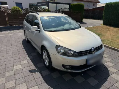 Gebraucht VW Golf VI Highline 122 PS (89 kW) 2011 Silber Kombi