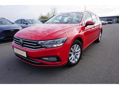 Usata VW Passat 122 CV (89 kW) 2022 Rosso Station wagon
