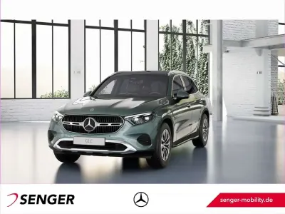 Używany Mercedes GLC200 Avantgarde 204 KM (150 kW) 2025 Szary SUV