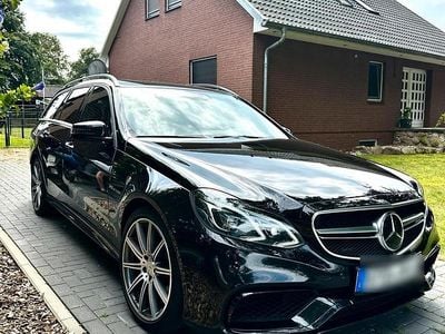 Mercedes E63 AMG