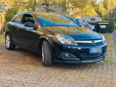 Second-hand Opel Astra 140 CP (102 kW) 2006 Negru Coupe
