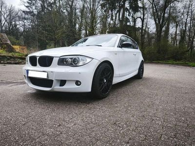 Gebraucht BMW 130 M Sport 258 PS (189 kW) 2007 Weiß Kleinwagen