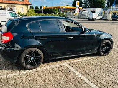 Gebraucht BMW 116 116 PS (85 kW) 2005 Schwarz Kleinwagen