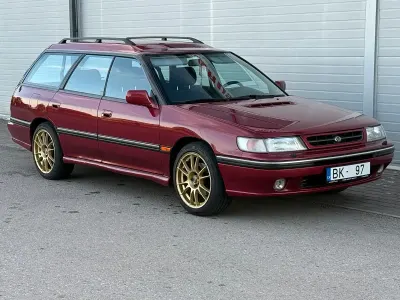 Second-hand Subaru Legacy 200 CP (147 kW) 1993 Roșu Break