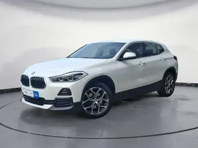Gebraucht BMW X2 Sport Line 150 PS (110 kW) 2021 Weiß SUV