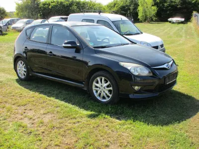Gebraucht Hyundai i30 Sport 109 PS (80 kW) 2010 Blau Limousine