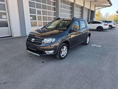 Second-hand Dacia Sandero Prestige 90 CP (66 kW) 2017 Gri Hatchback