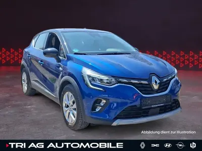 Gebraucht Renault Captur Intens 158 PS (116 kW) 2022 Blue rqh + black gne (metallic) SUV