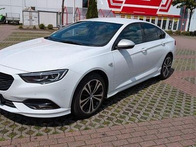 Gebraucht Opel Insignia Exklusiv 170 PS (125 kW) 2018 Weiß Limousine