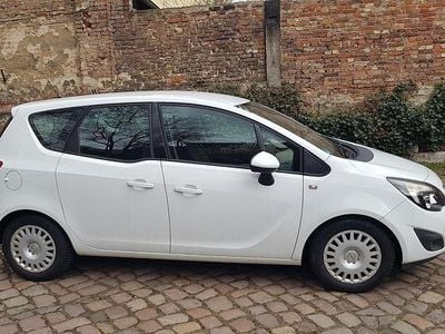 Gebraucht Opel Meriva 120 PS (88 kW) 2013 Weiß Van / Kleinbus
