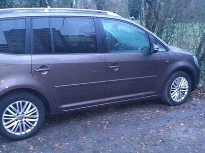Gebraucht VW Touran Cup 105 PS (77 kW) 2015 Braun Van / Kleinbus