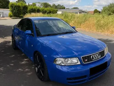 Gebraucht Audi S4 Sport 265 PS (194 kW) 1998 Blau Limousine