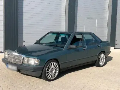 Gebraucht Mercedes 190 108 PS (79 kW) 1988 Andere farben Limousine