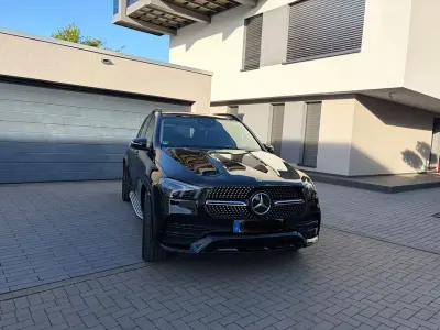 Gebraucht Mercedes GLE350 333 PS (244 kW) 2023 Schwarz SUV