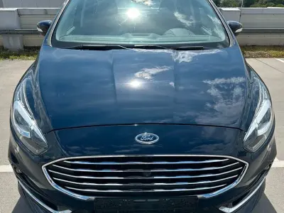 Gebraucht Ford S-MAX Titanium 150 PS (110 kW) 2020 Blau Van / Kleinbus