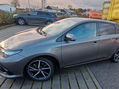Toyota Auris Hybrid