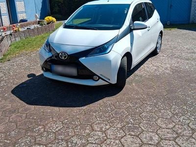 Second-hand Toyota Aygo 69 CP (50 kW) 2017 Hatchback