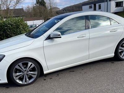 Mercedes CLA200