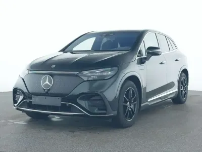 Gebraucht Mercedes EQE500 AMG 300 kW (408 PS) 2025 Smaragdgrün metallic SUV