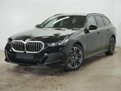 Gebraucht BMW 520 Comfort Edition 190 PS (139 kW) 2025 Saphirschwarz Kombi