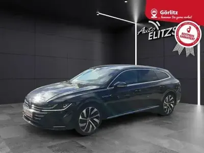 Gebraucht VW Arteon R-line 200 PS (147 kW) 2021 Deep black perleffekt Kombi