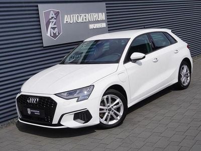 Weiß (sonderlackierung ibisweiß) Gebraucht 2022 Audi A3 Advanced Limousine | 23.990 € (Guter Preis)