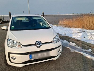 Weiß Gebraucht 2021 VW up! move up! Kleinwagen | 10.900 € (Fairer Preis)