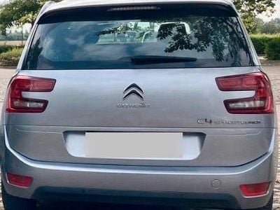 Grau Gebraucht 2022 Citroën C4 SpaceTourer Van / Kleinbus | 20.300 € (Teuer)