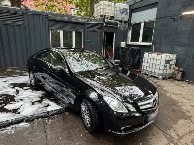 Gebraucht Mercedes 300 292 PS (214 kW) 2010 Schwarz Coupé