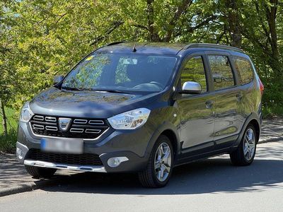 Usata Dacia Lodgy Stepway 131 CV (96 kW) 2021 Grigio Monovolume