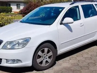 Occasion Skoda Octavia Ambiente 160 ch (117 kW) 2012 Blanc Break