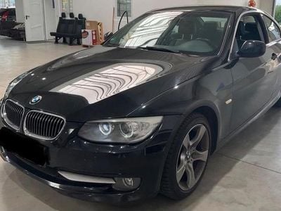 Schwarz Gebraucht 2011 BMW 325 Coupé | 9.499 € (Fairer Preis)