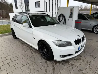 Gebraucht BMW 320 Sport Line 170 PS (125 kW) 2011 Weiß Kombi
