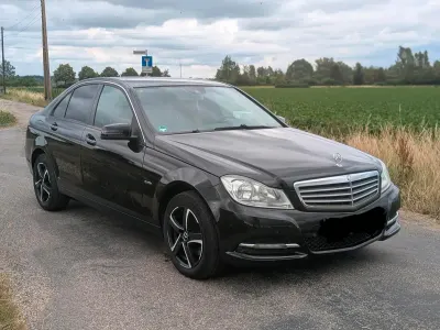 Gebraucht Mercedes C220 170 PS (125 kW) 2011 Schwarz Limousine