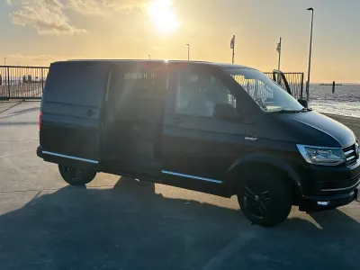 Usata VW T6 Highline 204 CV (150 kW) 2016 Nero Furgone
