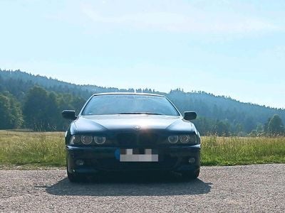 BMW 525