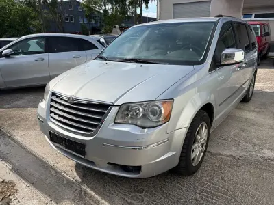 Gebraucht Chrysler Grand Voyager Limited 163 PS (119 kW) 2011 Silber Van / Kleinbus