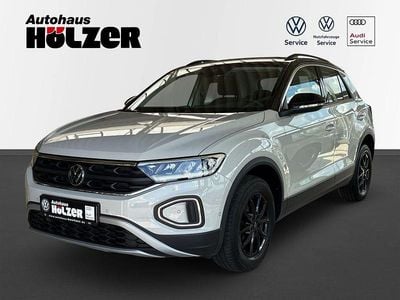 Käytetty VW T-Roc Life 110 HP (80 kW) 2023 Harmaa Katumaasturi