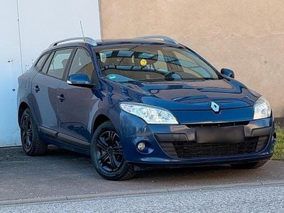 Second-hand Renault Mégane GrandTour 110 CP (80 kW) 2013 Albastru Break