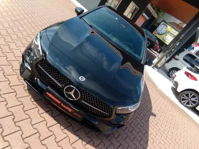 Gebraucht Mercedes A200 AMG line 163 PS (119 kW) 2023 Schwarz Limousine