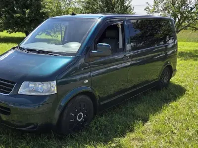 Gebraucht VW Caravelle 131 PS (96 kW) 2006 Grün Van