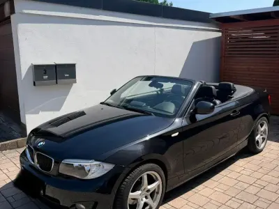 Gebraucht BMW 118 142 PS (104 kW) 2011 Schwarz Kleinwagen