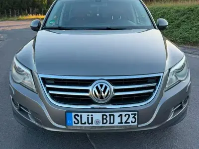 Gebraucht VW Tiguan Track & Field 170 PS (125 kW) 2010 Grau SUV