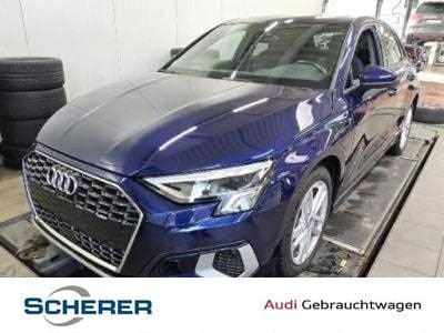 Gebraucht Audi A3 Sportback e-tron Ambiente 204 PS (150 kW) 2022 Navarrablau metallic Kleinwagen