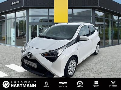 Usata Toyota Aygo X-play 72 CV (52 kW) 2021 Bianco Utilitaria