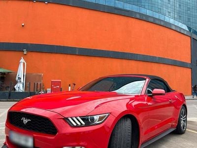 Usata Ford Mustang 317 CV (233 kW) 2017 Rosso Cabrio