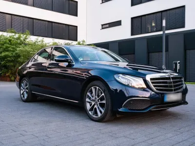 Brugt Mercedes E400 Luxury 340 HK (250 kW) 2019 Blå Sedan